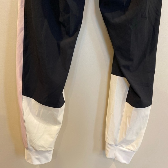 Under Armour Sweatpants Joggers Loose Large Black White Pink - Picture 8 of 8